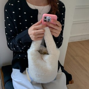 밍크 데일리 소프트퍼 미니 버킷백